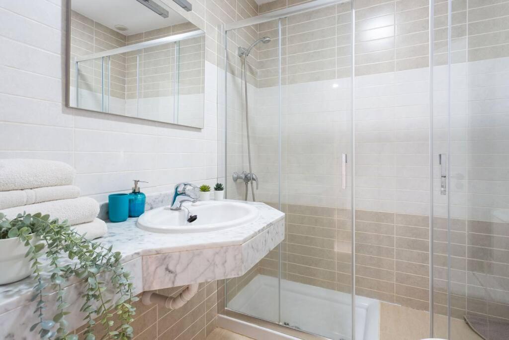 Prachtig Luxe Appartement Met Zeezicht 圣米格尔德阿沃纳 外观 照片